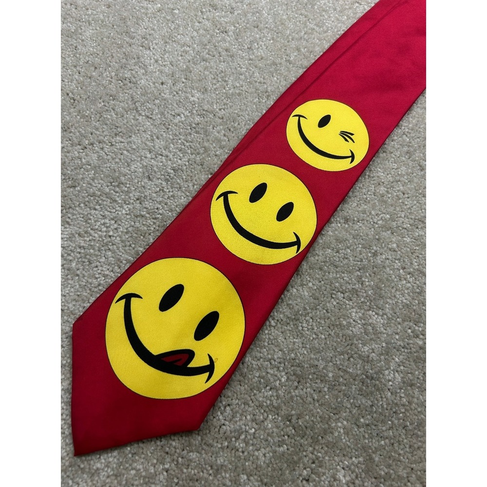 Joe Boxer Men's Tie Red Silk Smiley Face Phases of Happiness Novelty Classic